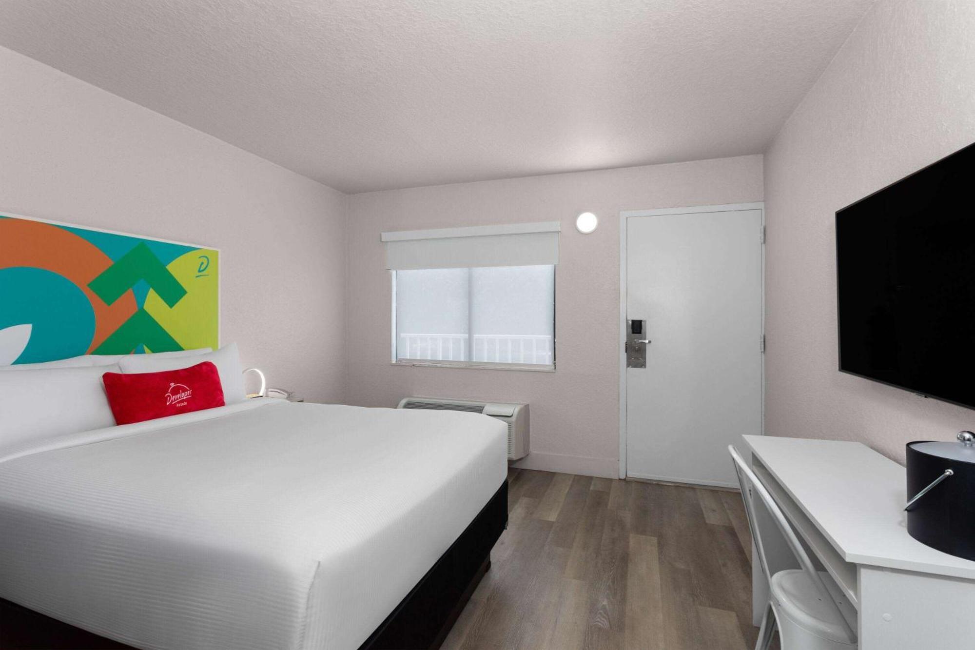 Developer Inn Express Fundamental, A Travelodge By Wyndham Kissimmee Exterior foto